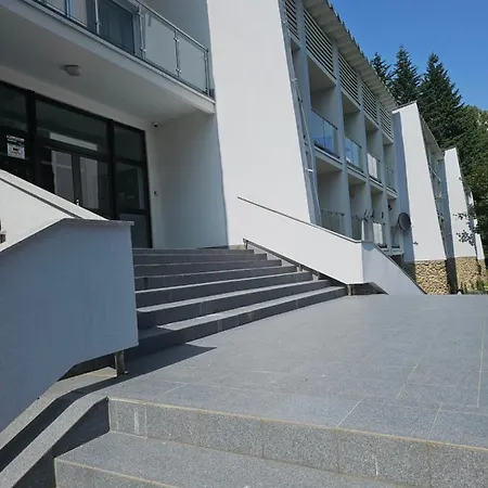 Apartment Emilia Maly